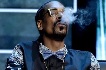 Why the Iconic Rapper Snoop Dogg Decided to Quit Smoking - Celeb Talk Show
